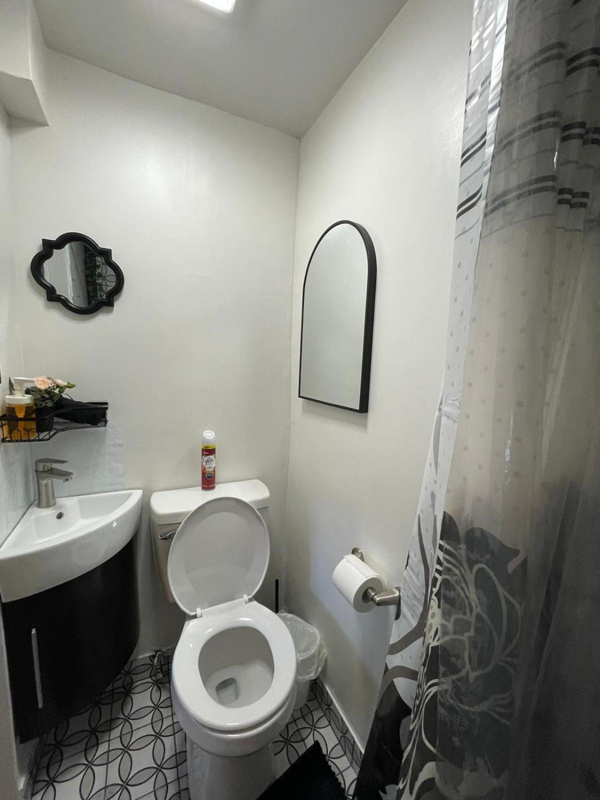 Petite Guesthouse With Kitchenette And Private Bathroom Lake Isabella Exterior foto